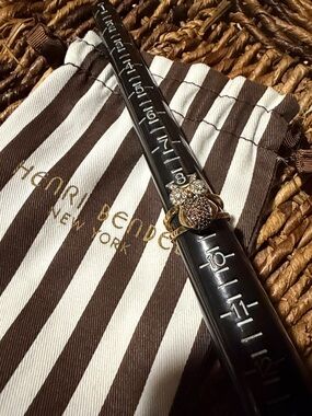 Henri Bendel gold-tone owl 🦉 ring with clear crystals and brown pavé. Sz 9 RARE